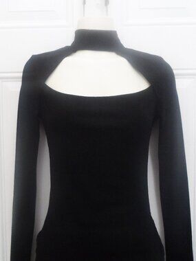 Guess- Knit Cutout Mock-Neck Top Black Size XS